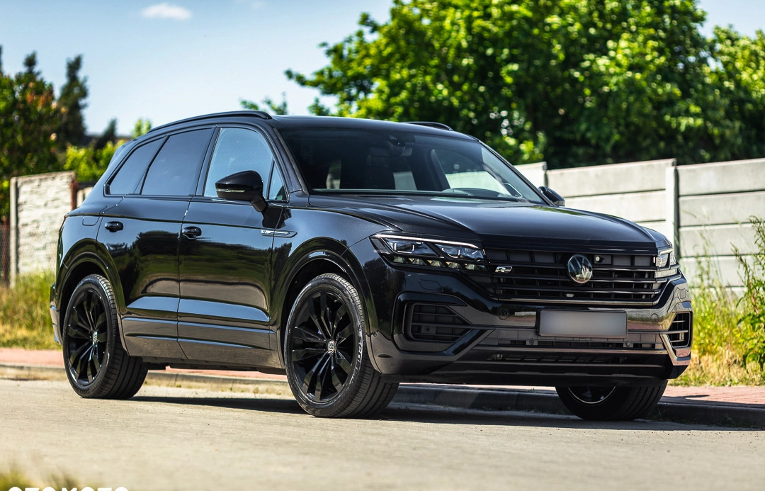 Volkswagen Touareg cena 235900 przebieg: 99000, rok produkcji 2019 z Barlinek małe 781